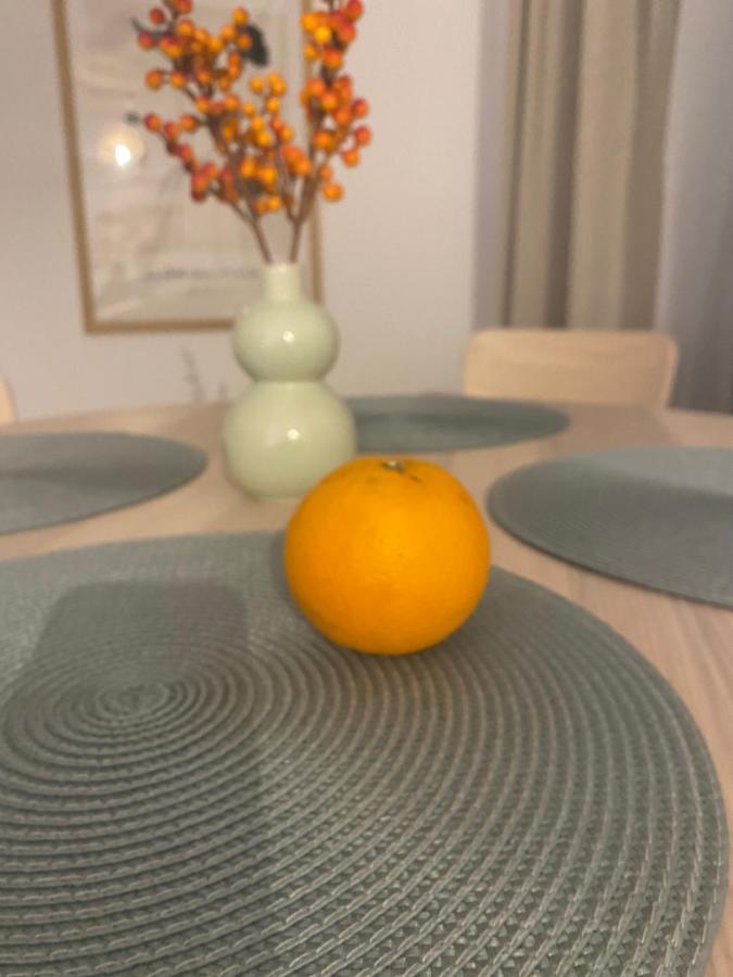Metro Szwedzka Apartament Orange Βαρσοβία Εξωτερικό φωτογραφία